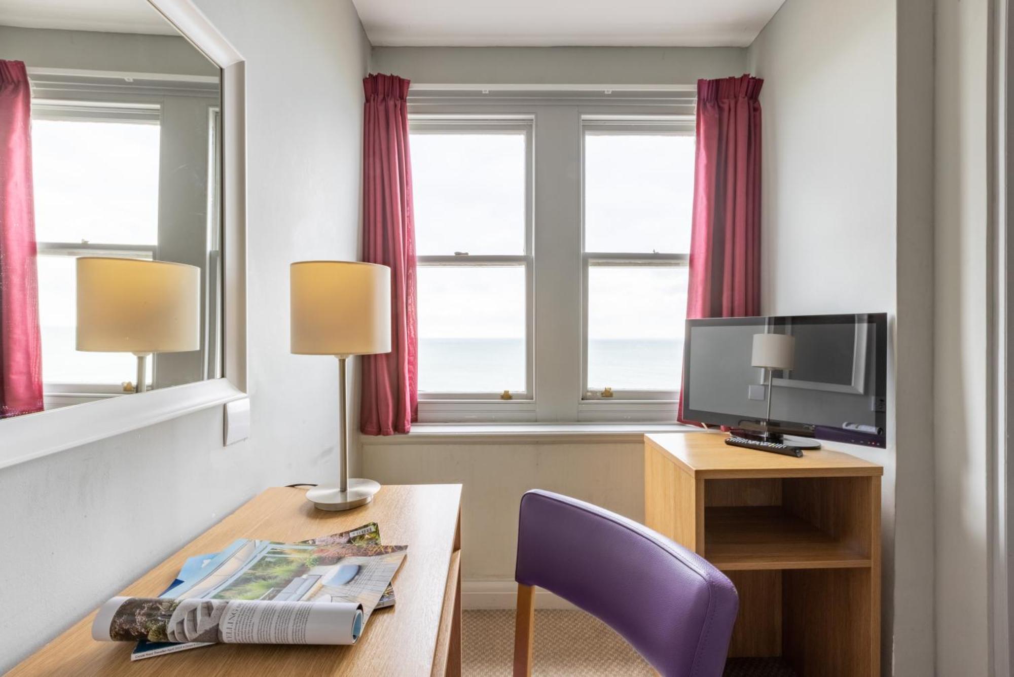 The Burlington Hotel Истбурн Экстерьер фото