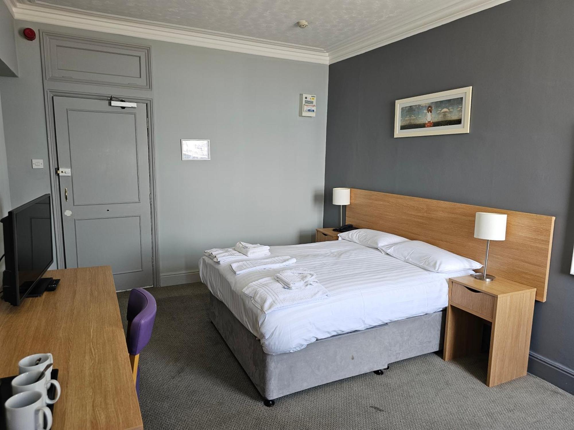 The Burlington Hotel Истбурн Экстерьер фото