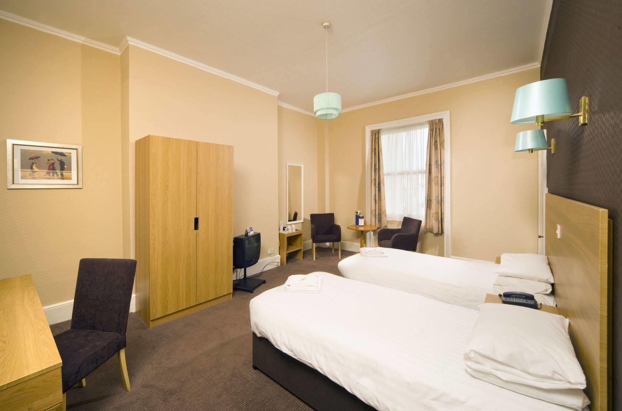 The Burlington Hotel Истбурн Экстерьер фото