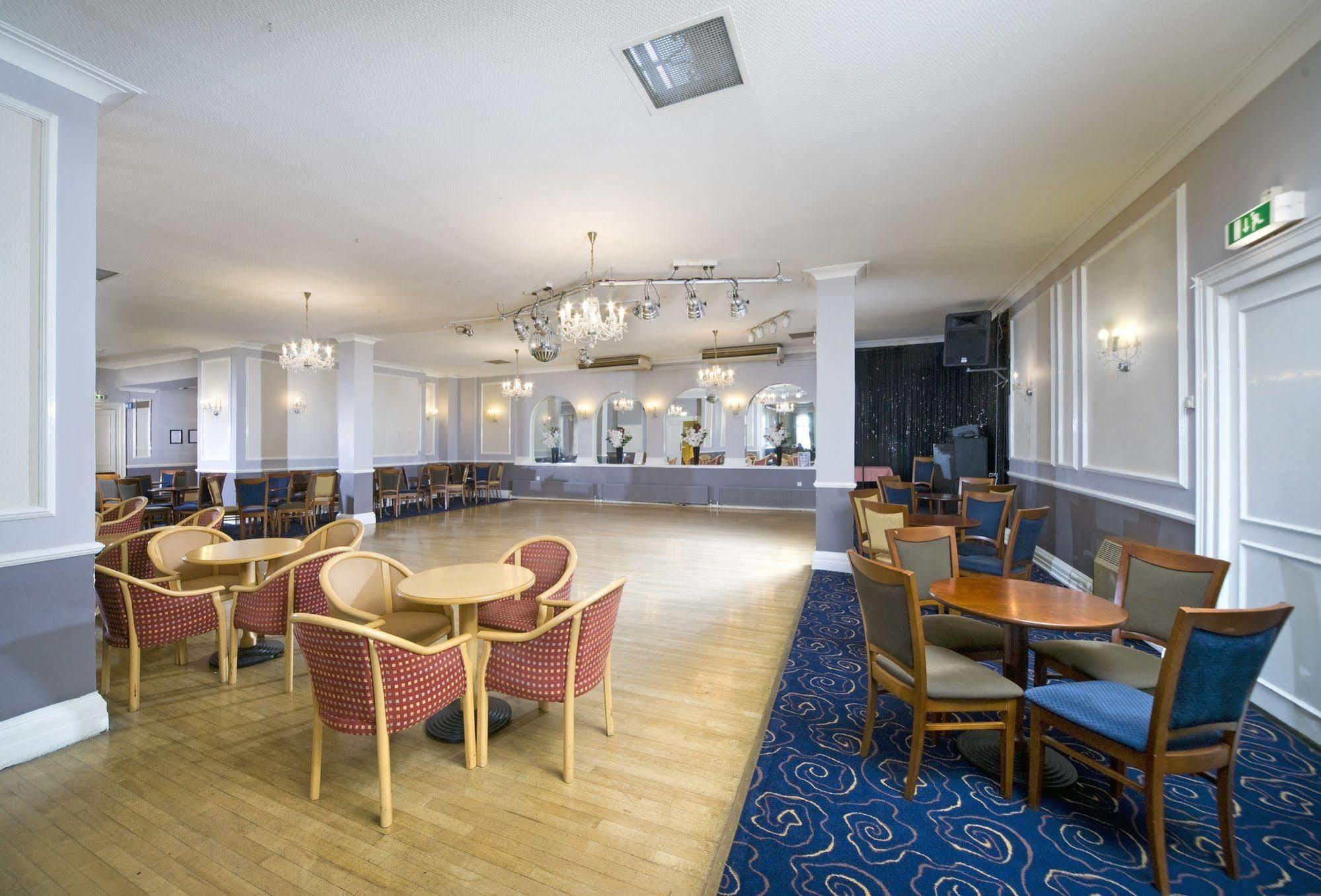 The Burlington Hotel Истбурн Экстерьер фото